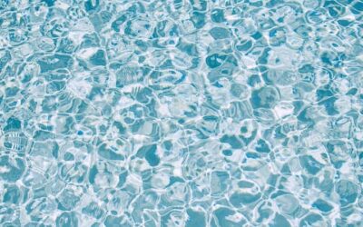 Elementos para mantener el agua de tu piscina
