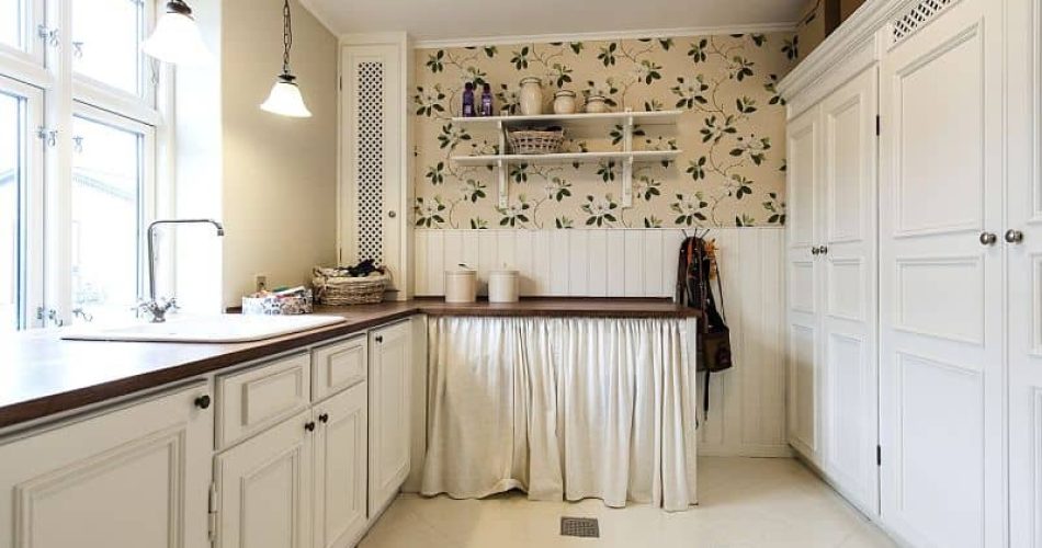 Cómo organizar los armarios bajos de tu cocina