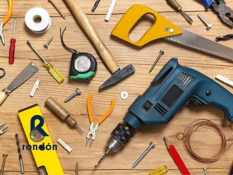 Herramientas esenciales para el bricolaje en invierno